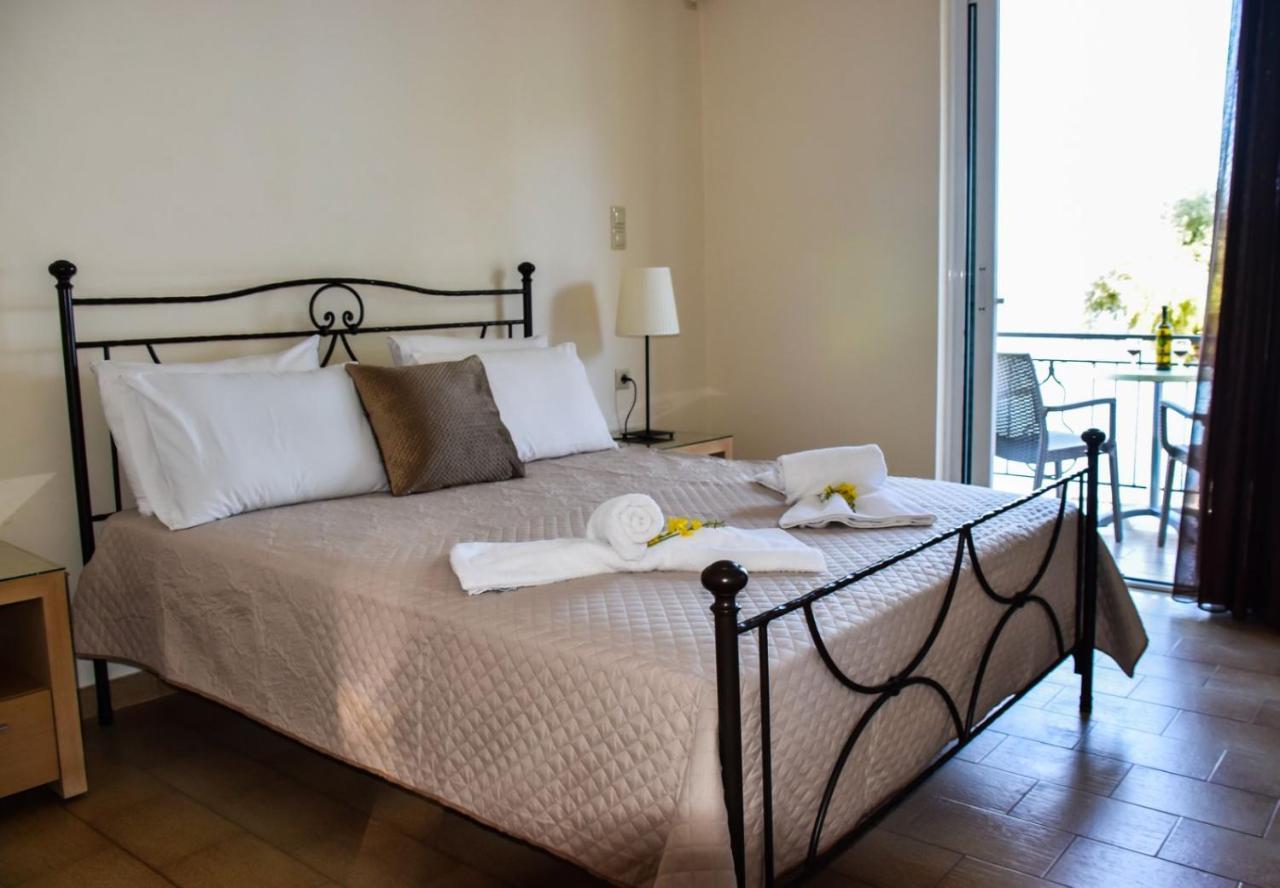 Marina Pansion Hotel *
